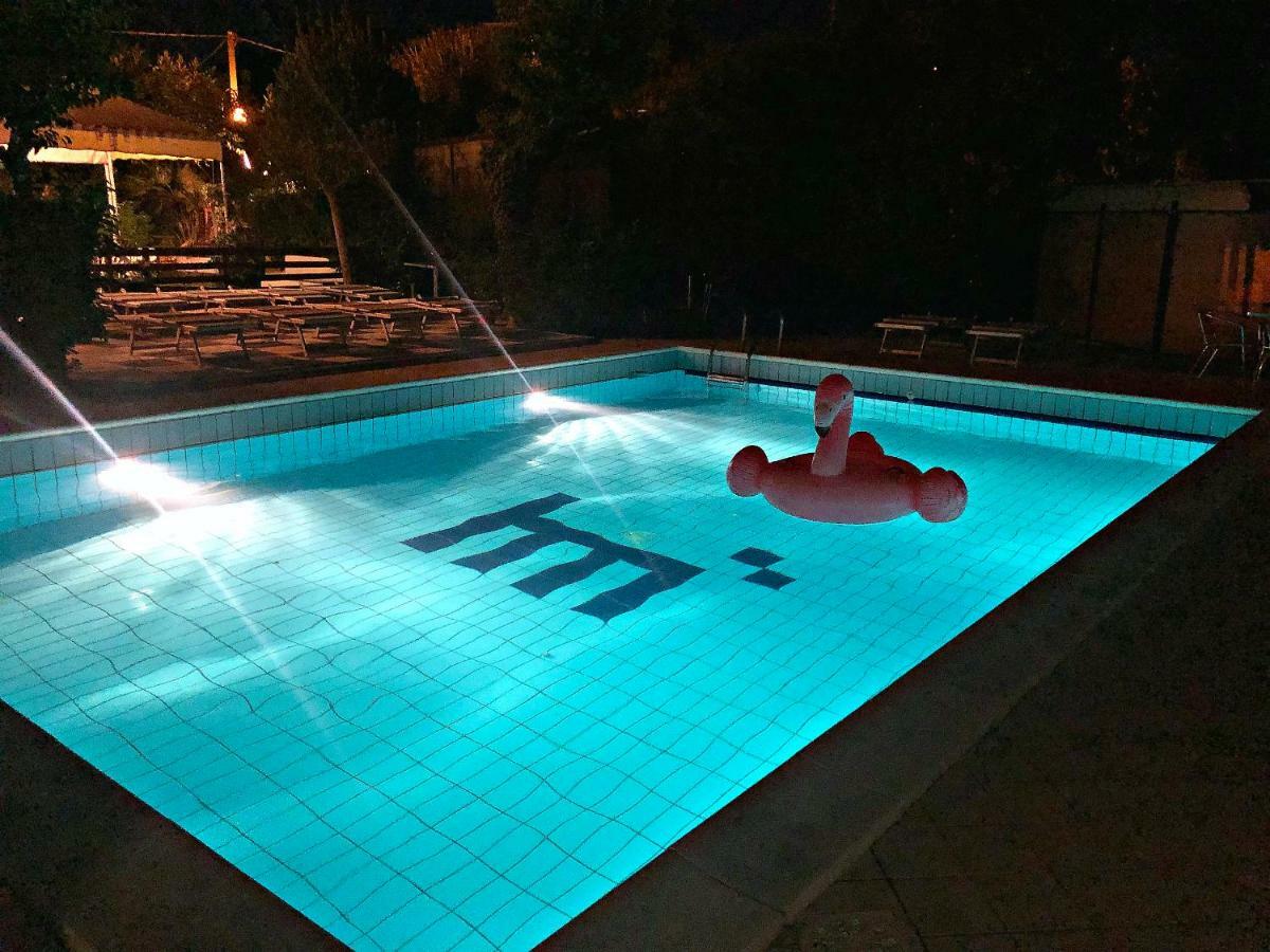 Marzia Con Piscina Hotel 3*