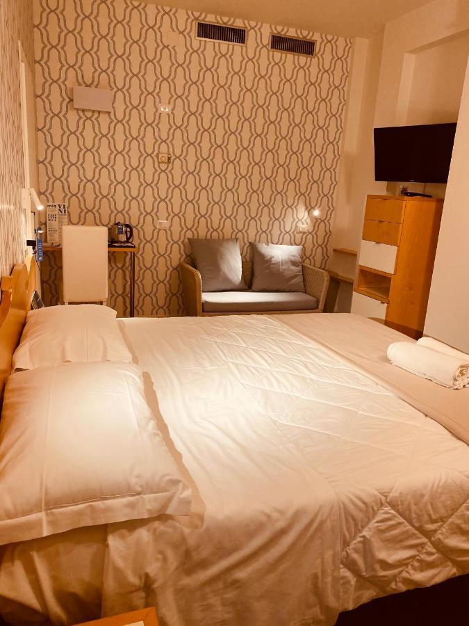 Hotel Montecarlo - Vista Mare Con Area Fitness Riccione