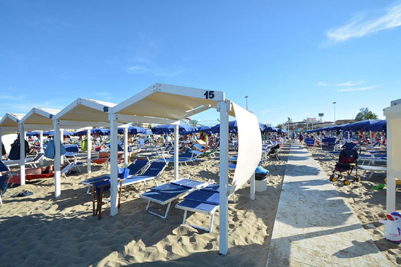 - Enjoy Your Summer -beach Village Incluso Hotel Riccione