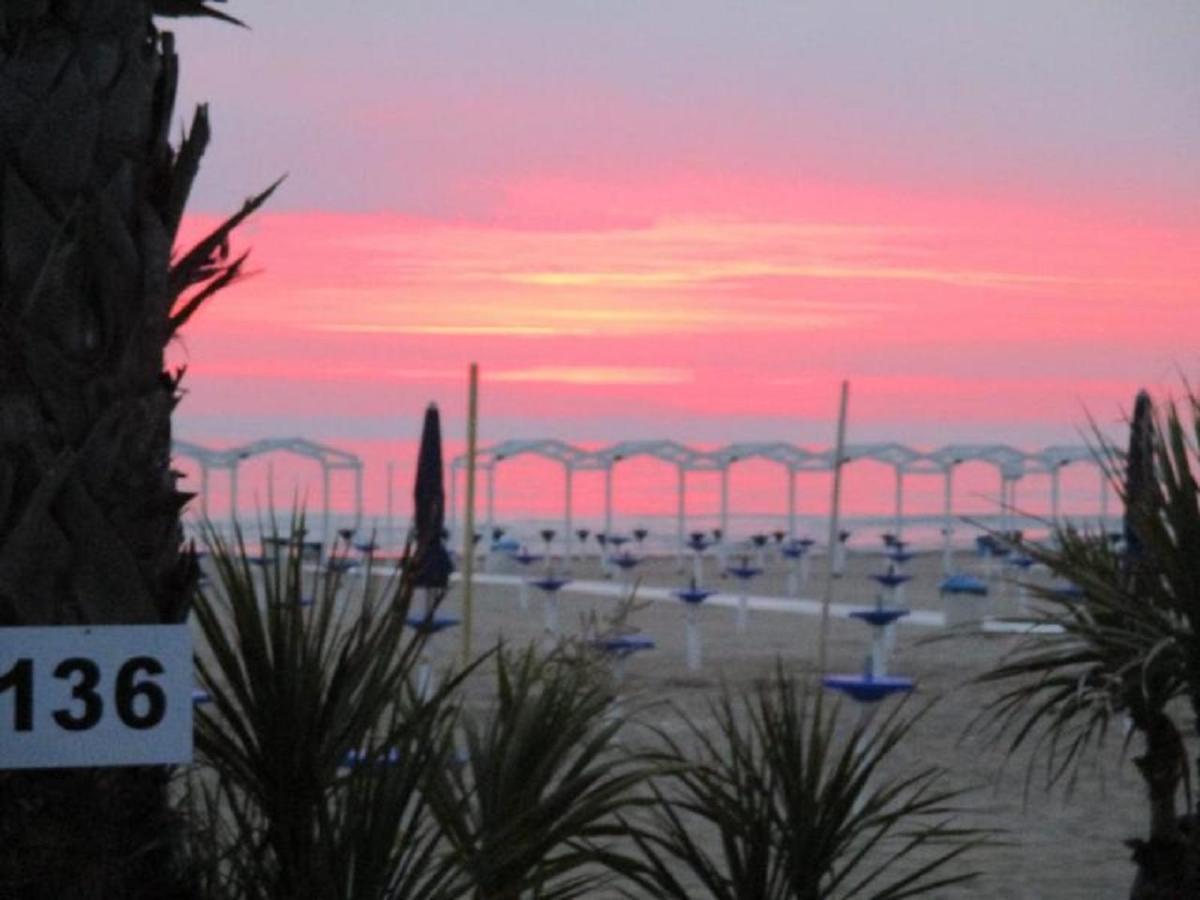 Hotel - Enjoy Your Summer -beach Village Incluso Riccione