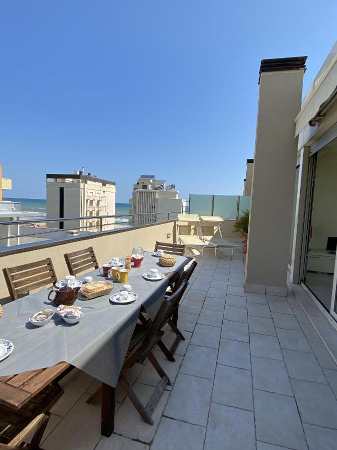 Hotel Avana Fronte Mare Riccione