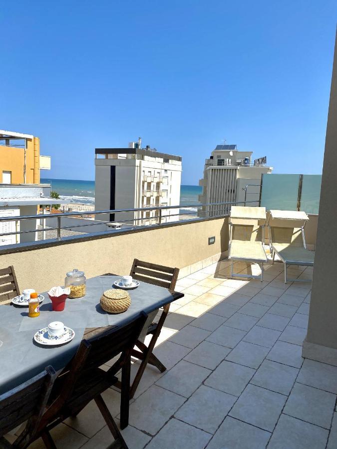 Avana Fronte Mare 3*
