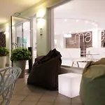 Hotel Aria di Mare - Bed&Brunch in centro a Riccione