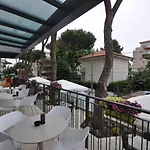 Hotel Relax
