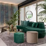 We-Me Suite Hotel