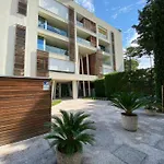 MOLARI Grand Hotel
