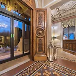 Hotel De La Ville