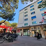 Suite Vista Mare In Viale Ceccarini Angolo Dante