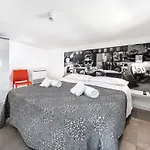 Mini Suite