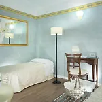 Hotel Apollo