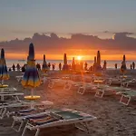 Blancohouse - Appartamento Con Piscina Sul Parco