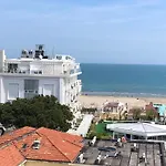 Il Mare In Una Stanza Riccione