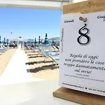 Il Mare In Una Stanza Riccione