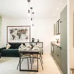 New Jungle Chic Home