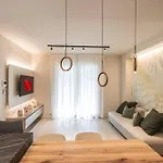 New Modern Seaside House With Garage
