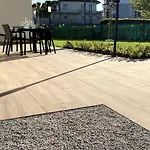 Appartamento Con Giardino Indipendente 250 Mt Dal Mare