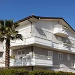 Penthouse18 Riccione - Jacuzzi On Master Bedroom