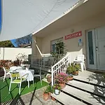 Beeliving Room&Breakfast (Adults Only)