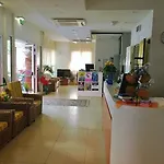 Hotel Tritone