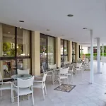 Hotel Junior