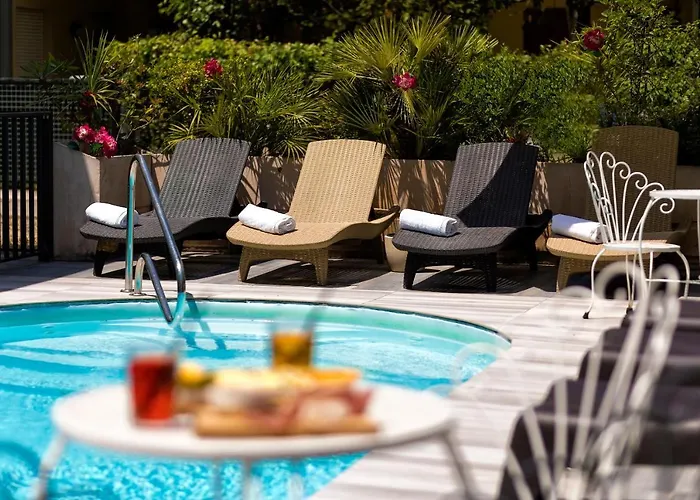 Hotel Condor - Con Piscina