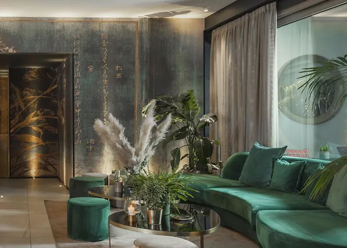 We Me Suite Hotel