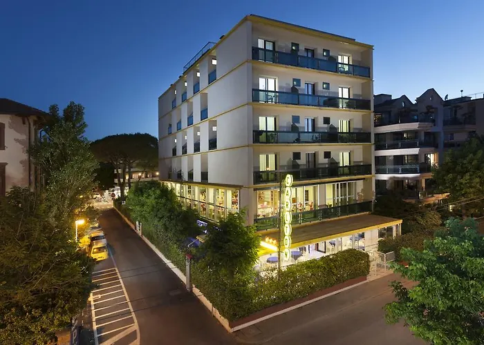 Hotel Carlton