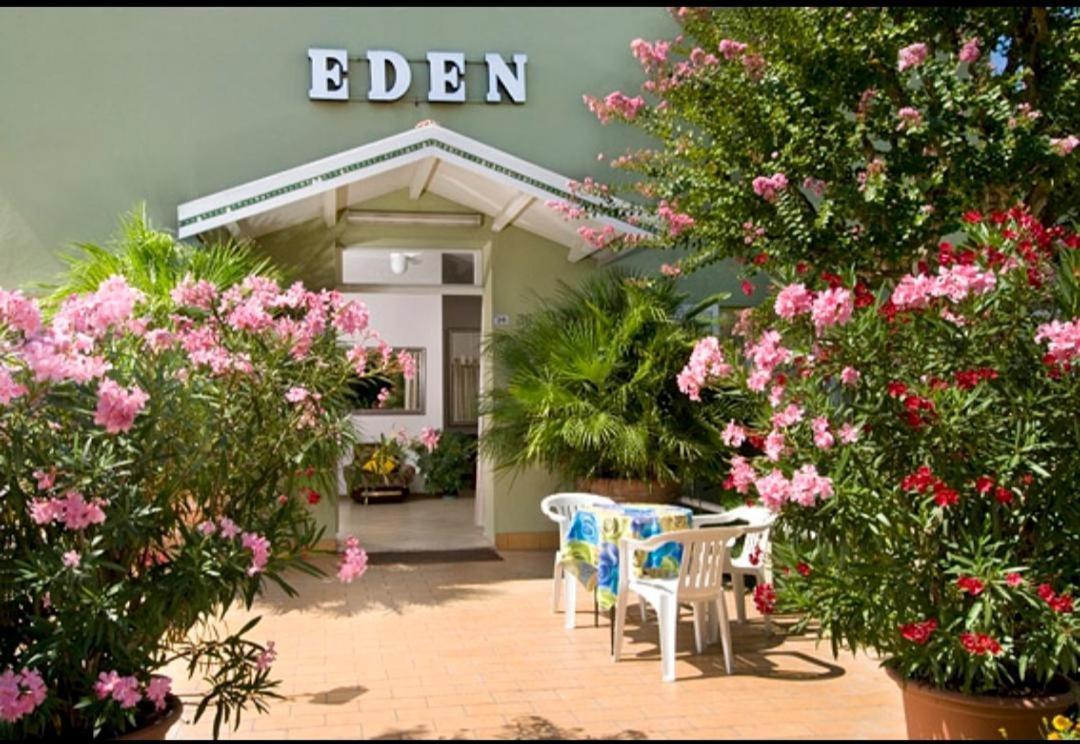 Eden Hotel 2*