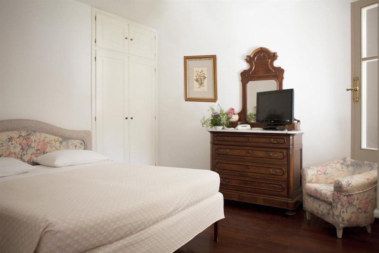 President - Vintage In Centro 4*
