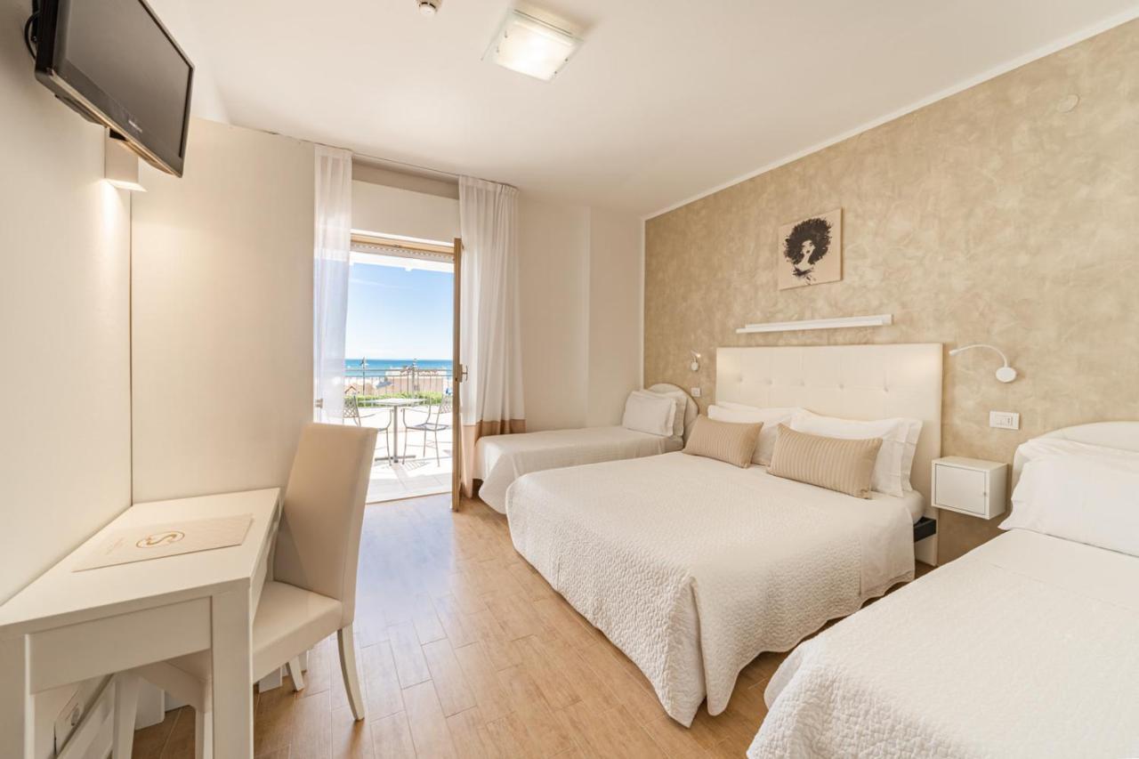 Soraya - Sawasdee Hotel