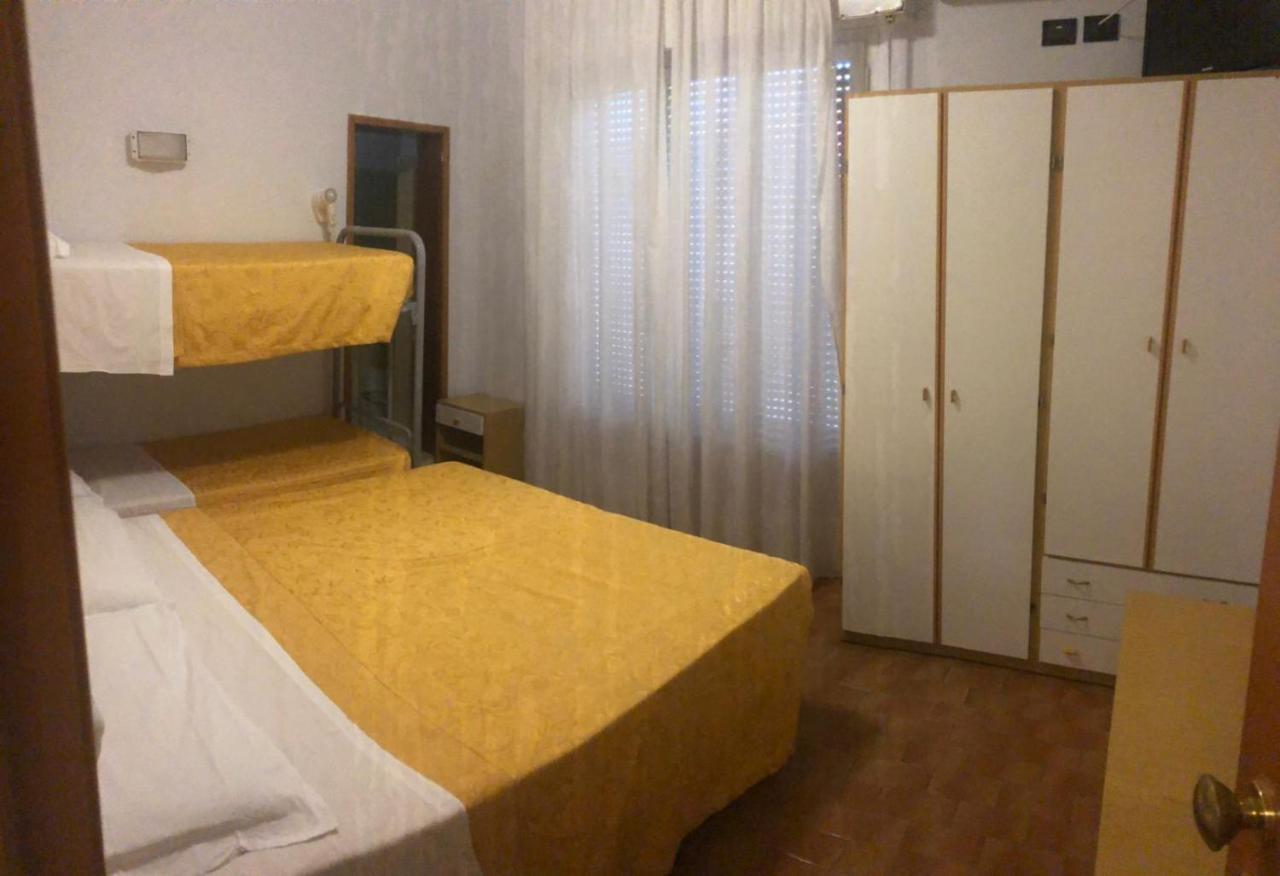 Golda Hotel 2*