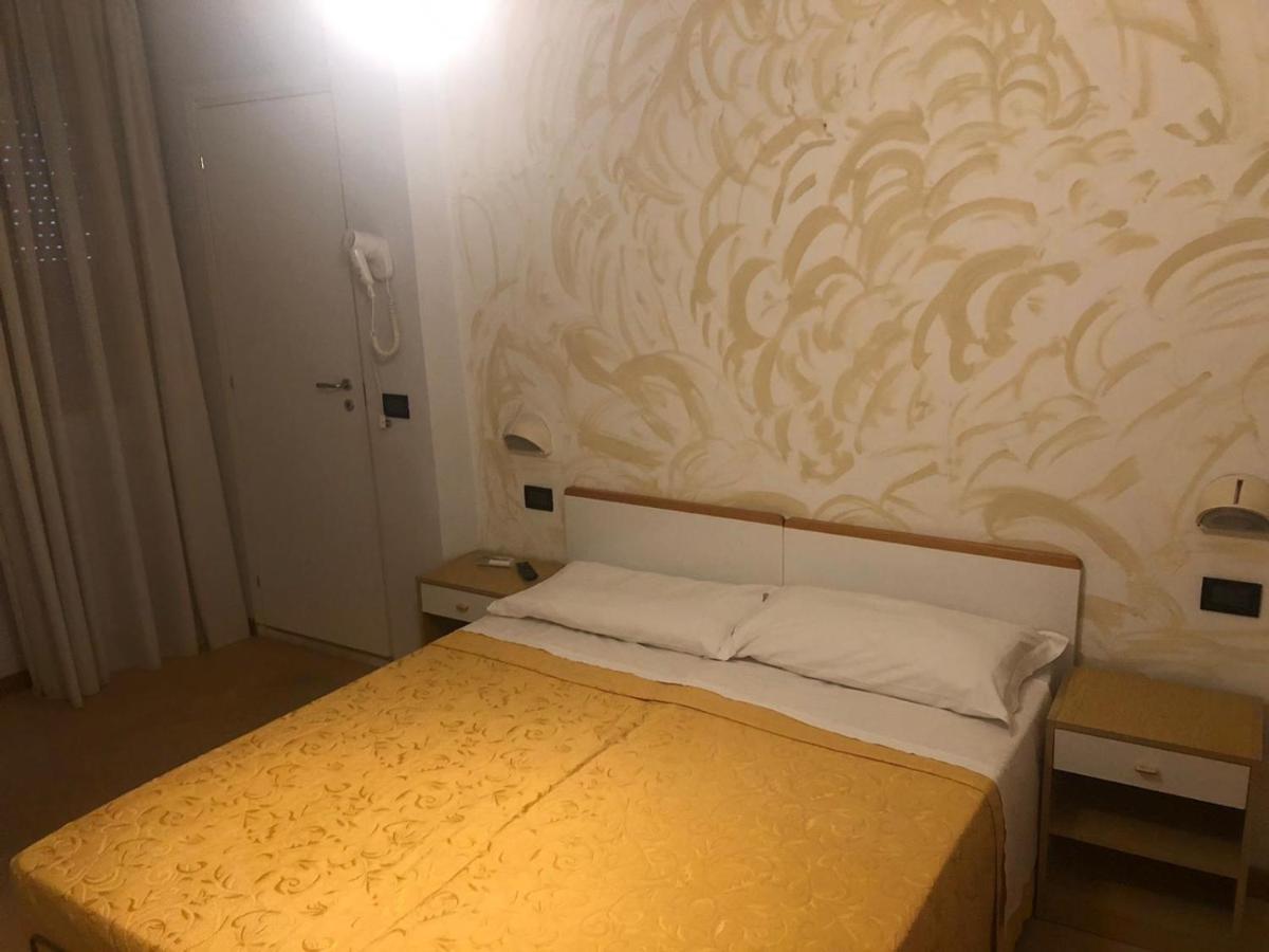 Golda Hotel
