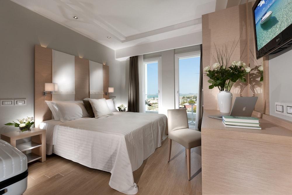 Hotel Ambasciatori Luxury 4*