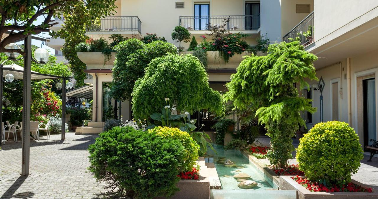 Hotel Stella 3*