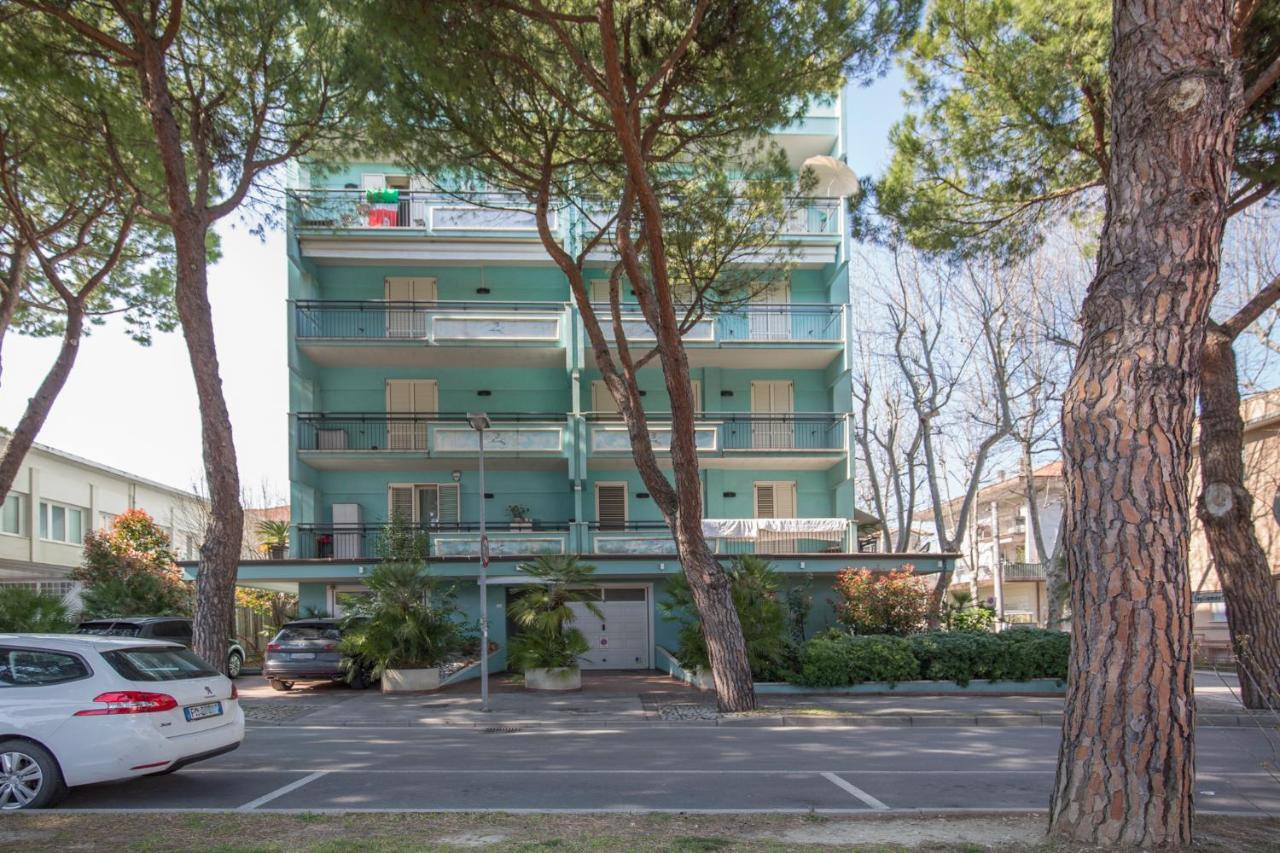 Sirena Apartment *