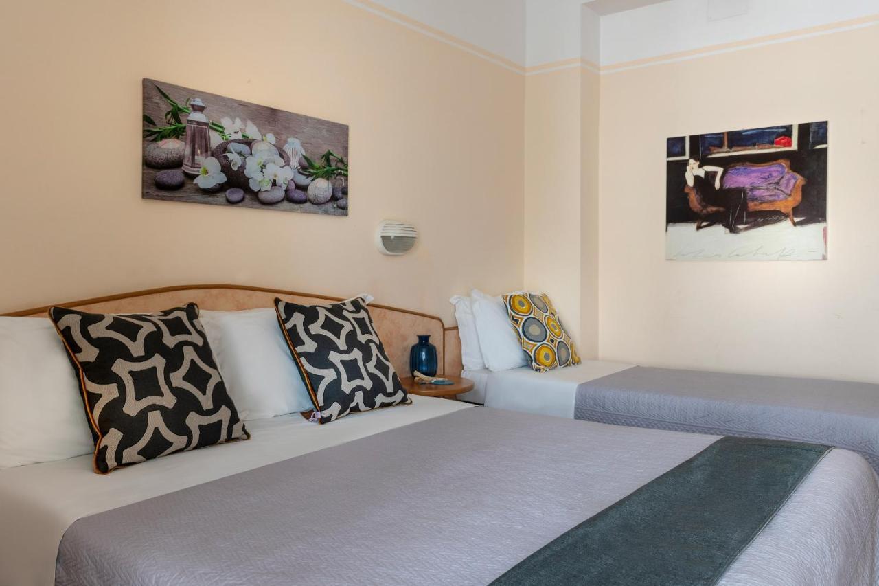 Eliseo Hotel 3*