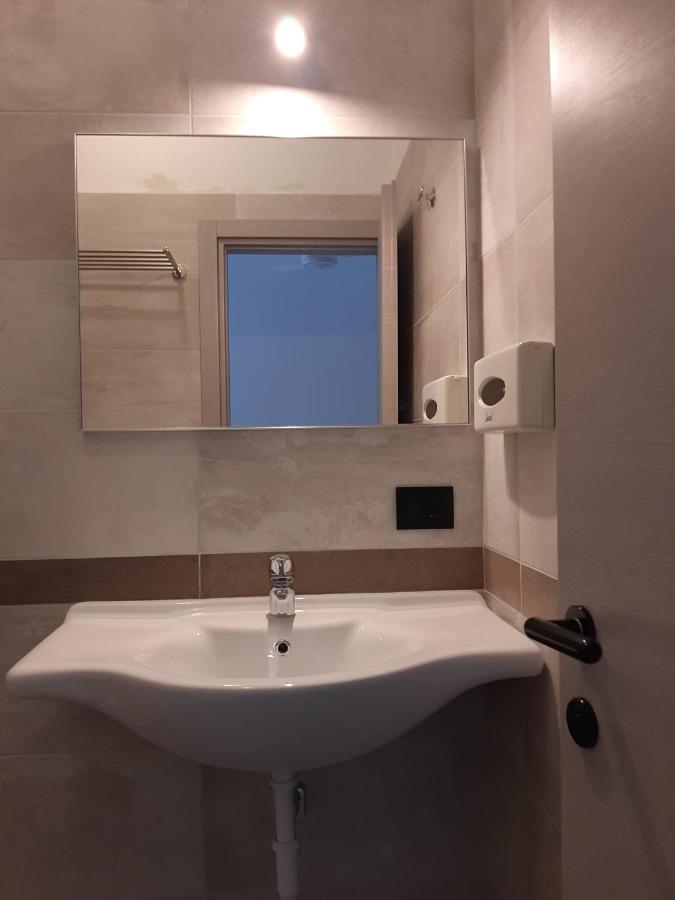 Caravelle Hotel