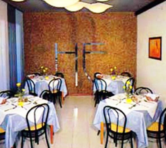 Elde Hotel *