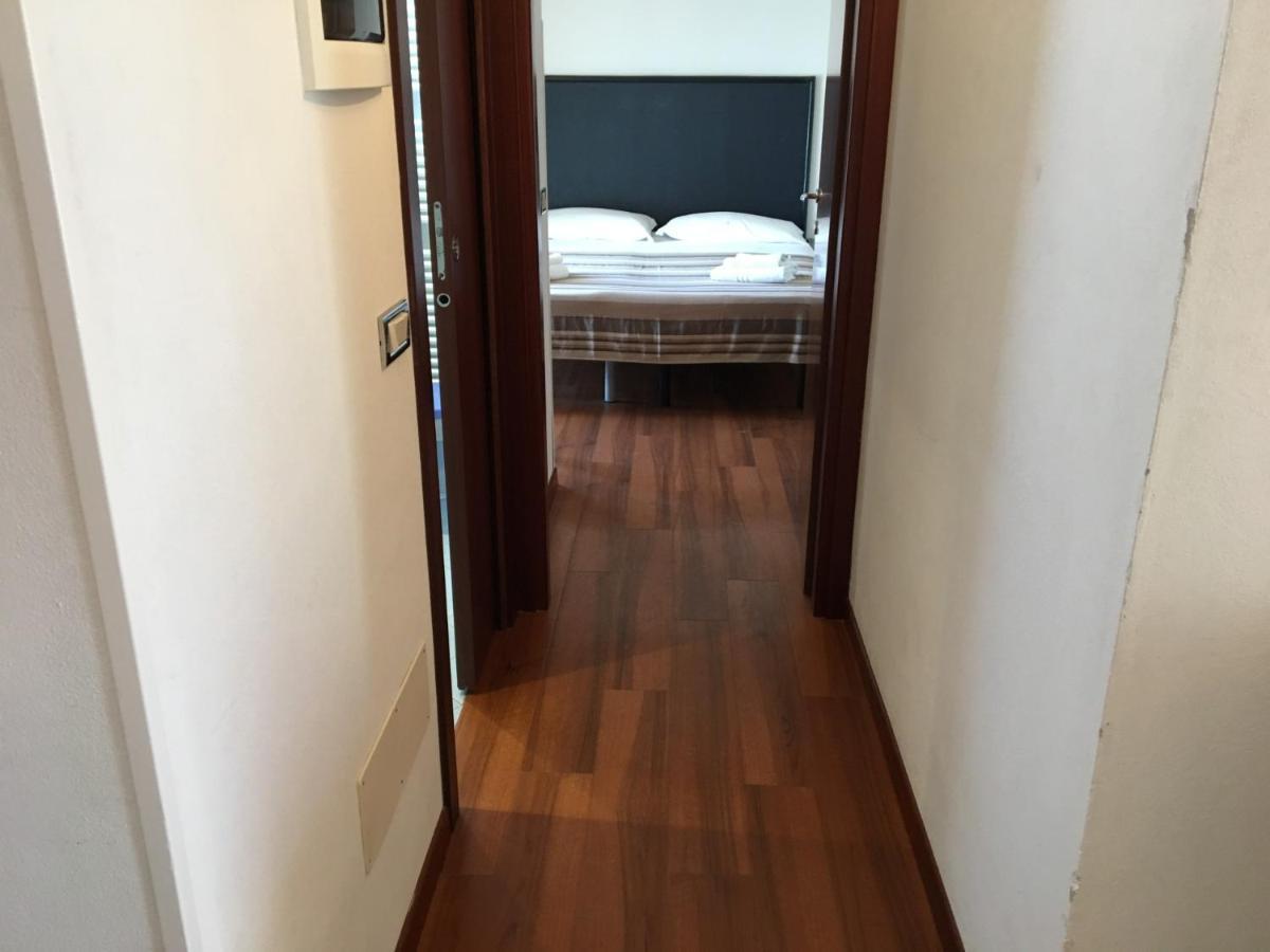 Consul - Family 3*