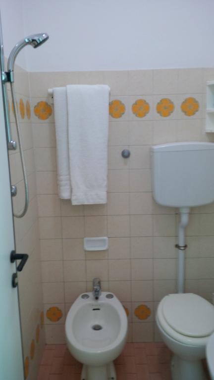 Trocadero Hotel 2*