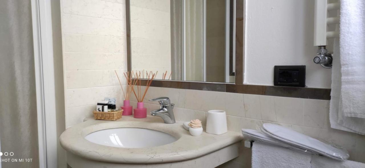 Platani Hotel 2*