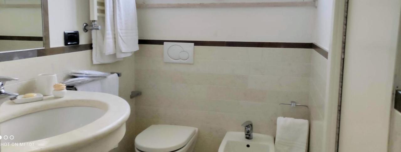 Hotel Platani