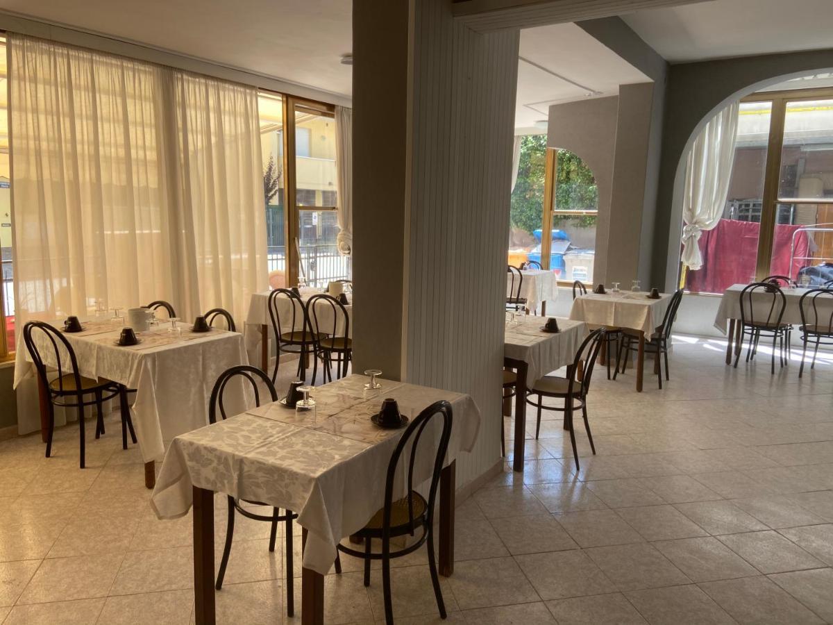 Golda Hotel