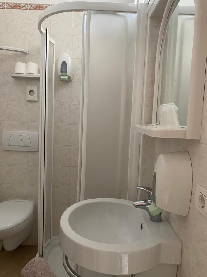 Hotel Modenese