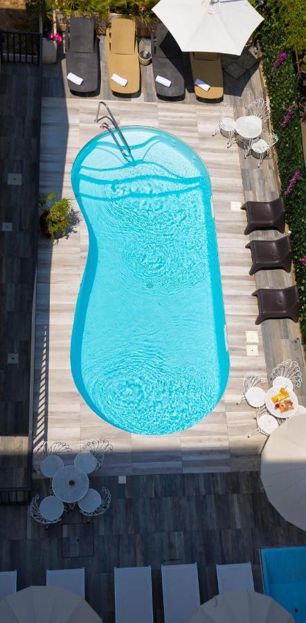 Hotel Condor - Con Piscina 2*