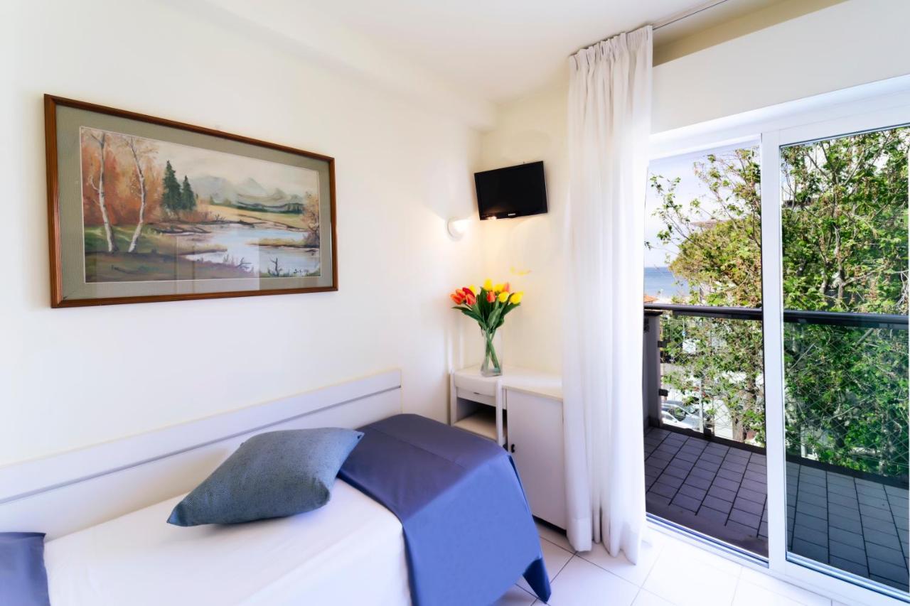 Hotel Astra 3*