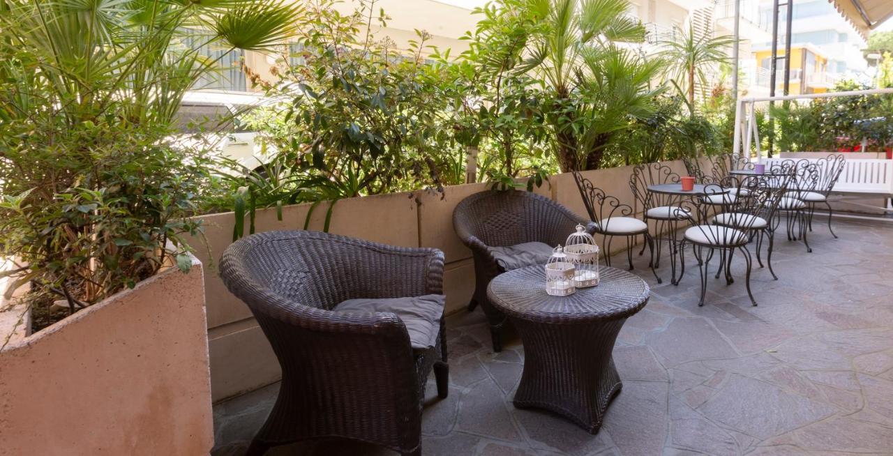 Hotel Condor - Con Piscina Riccione