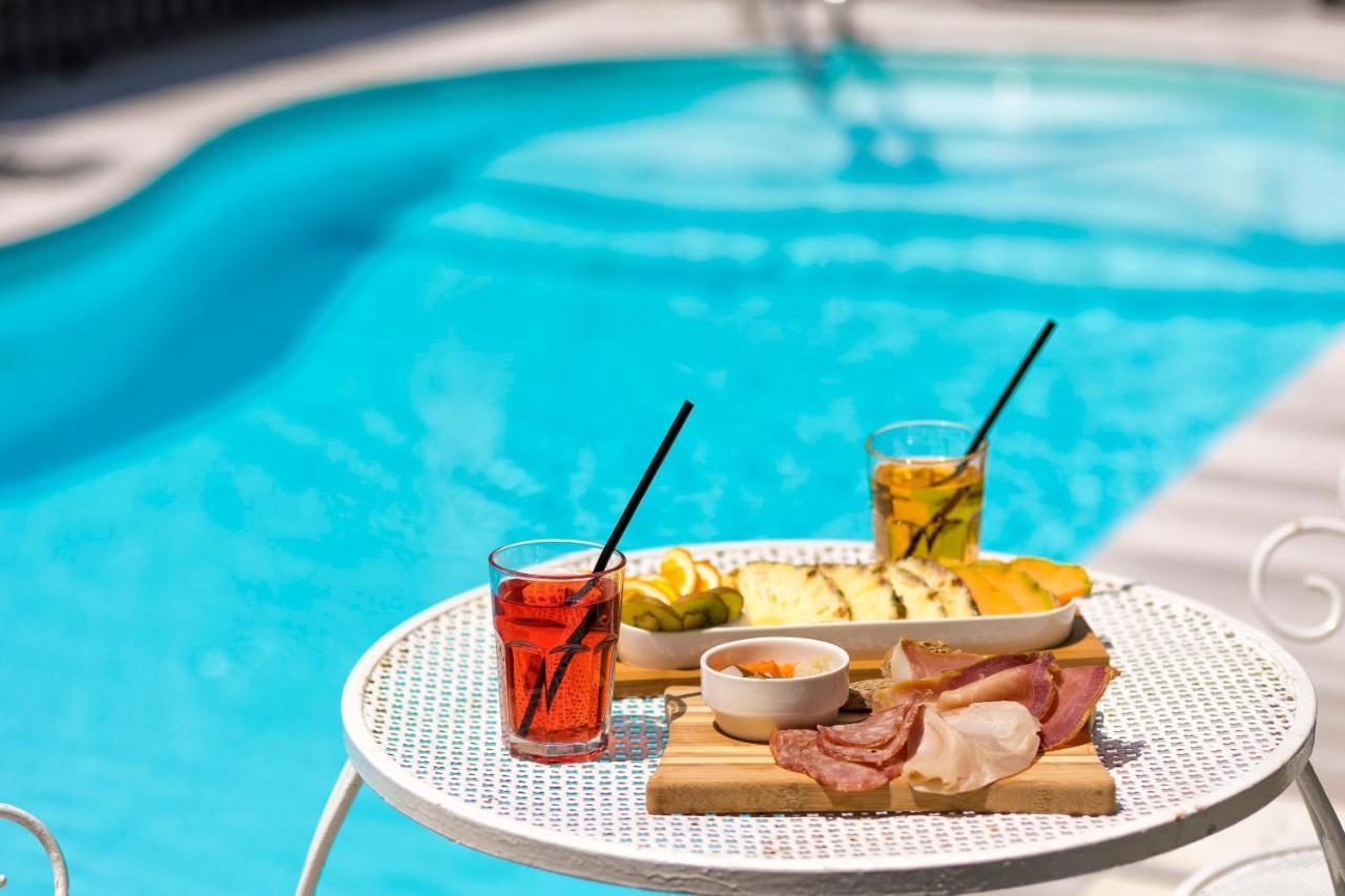 Hotel Condor - Con Piscina 2*