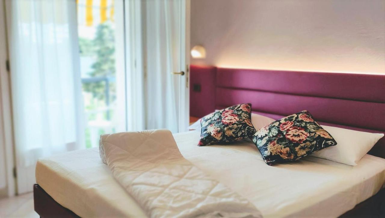Hotel Platani 2*