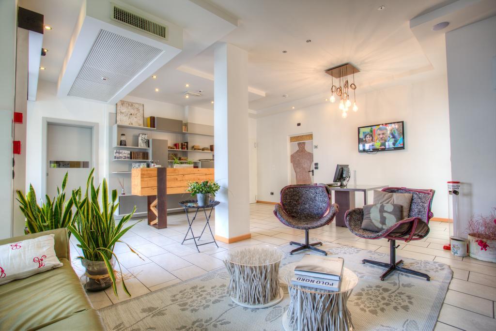 D-place & Hotel 4*